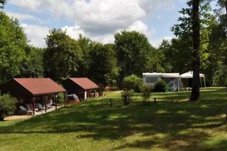 Bungalow Camping Les Tourterelles * Tourtoirac